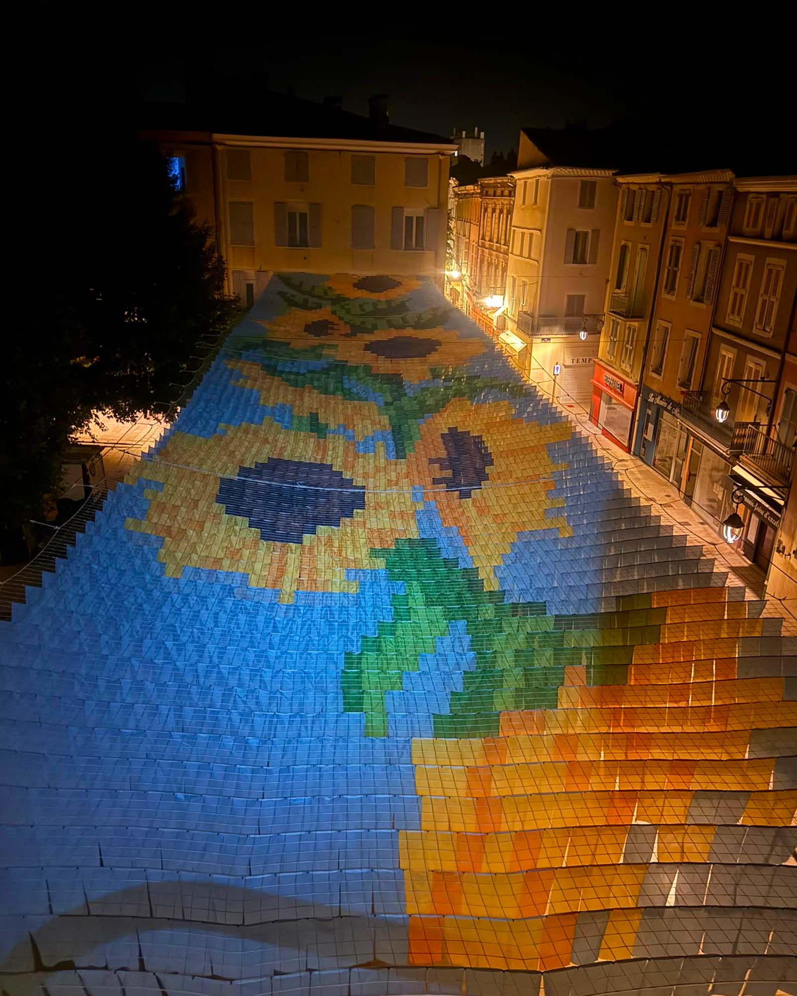 Vue de nuit du ciel de rue "Ciel de Tournesols", Montélimar 2026